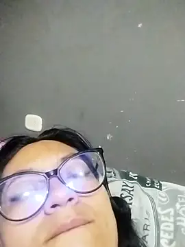 LatinSquirtBaby online show from 19, 5, 2026