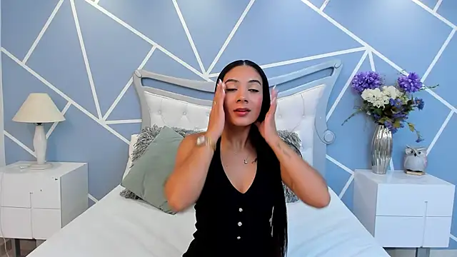 EmmaFosther online show from 28, 7, 2026
