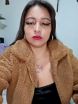 Sarah-917 online show from 9, 4, 2026