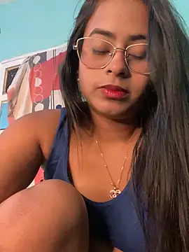 lucirganaxxx online show from 22, 6, 2026