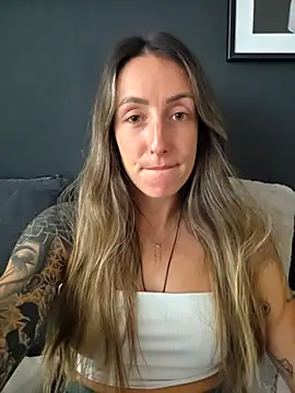 NicoleKaiser online show from 20, 4, 2026