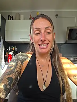 NicoleKaiser online show from 2, 6, 2026