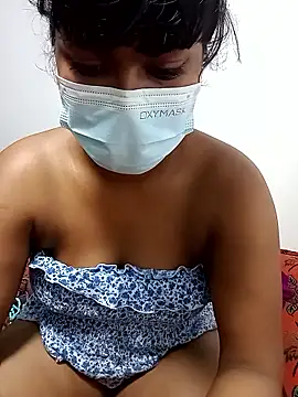 honeyi babe online show from 17, 6, 2026