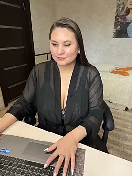AgathaMyers online show from 22, 6, 2026