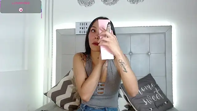 Kloe  watson online show from 18, 5, 2026