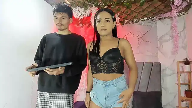 Nahomi hot 77 online show from 1, 8, 2026