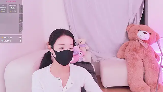 sexyjoy95 online show from 6, 5, 2026