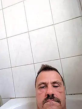 Snapshot of olddadd chatting on 11, 4, 2026 olddadd online show from 11, 4, 2026