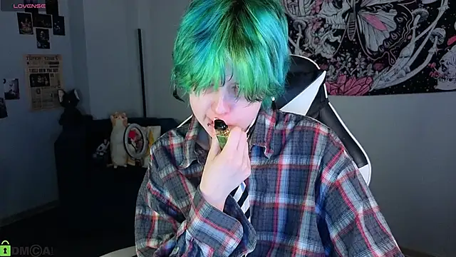 LittleKittenStar online show from 28, 4, 2026