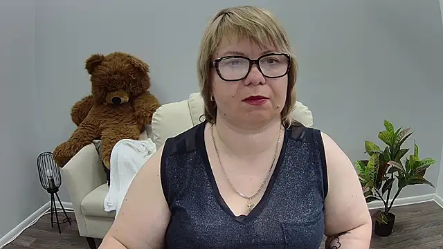 BonnnyBoobsy online show from 27, 7, 2026