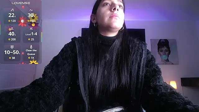 Melannyy V online show from 17, 4, 2026