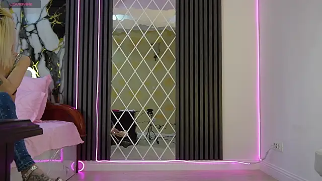 ZyraAngel online show from 29, 3, 2026