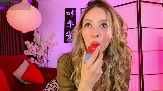 Elysia carter online show from 12, 7, 2026
