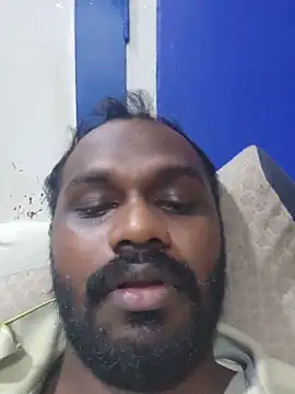 Snapshot of singletamilguy chatting on 18, 5, 2026 singletamilguy online show from 18, 5, 2026