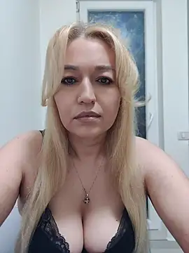 LexaVelure online show from 7, 5, 2026