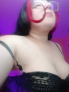 Gigi hart7 online show from 22, 4, 2026