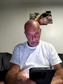 lateex77 online show from 12, 4, 2026