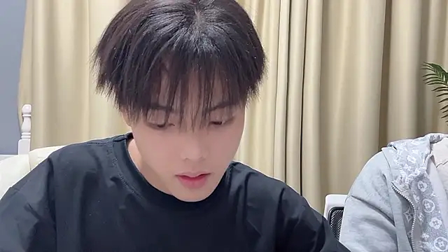 Snapshot of XIAOZHU-01 chatting on 20, 3, 2026 XIAOZHU-01 online show from 20, 3, 2026