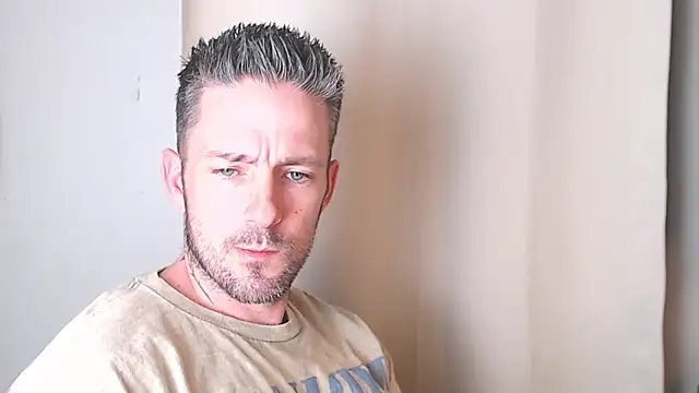 SkylarrGrey online show from 26, 3, 2026