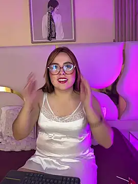 Renata Jones1 online show from 28, 3, 2026