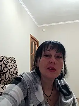 HelgaDennis online show from 8, 4, 2026