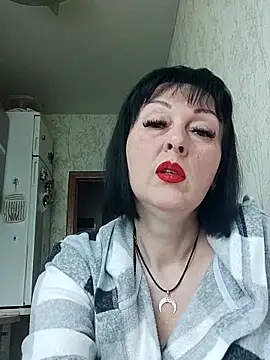HelgaDennis online show from 28, 4, 2026
