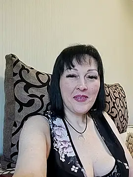 HelgaDennis online show from 17, 5, 2026