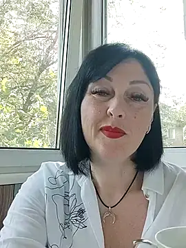 HelgaDennis online show from 29, 6, 2026