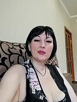 HelgaDennis online show from 10, 7, 2026