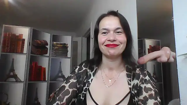 Selena Moo online show from 28, 7, 2026