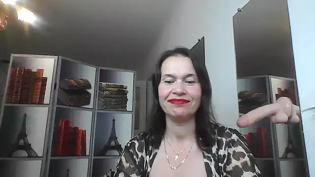 Selena Moo online show from 28, 7, 2026