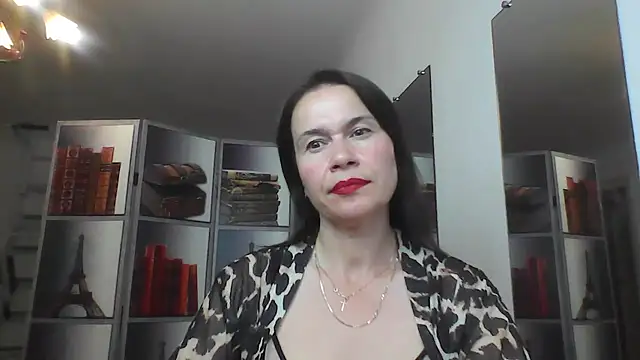Selena Moo online show from 31, 7, 2026