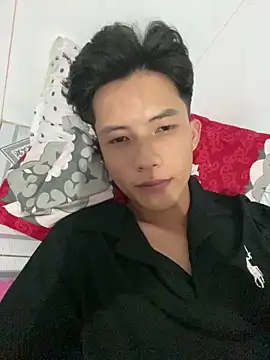 Nguyencuong1999 online show from 13, 4, 2026