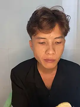 Nguyencuong1999 online show from 23, 5, 2026