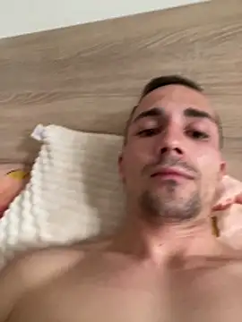 Snapshot of ZZZdickiee chatting on 20, 3, 2026 ZZZdickiee online show from 20, 3, 2026