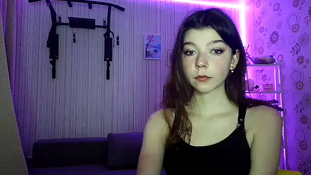 Snapshot of Your_Little_Sophie chatting on 22, 3, 2026 Your Little Sophie online show from 22, 3, 2026