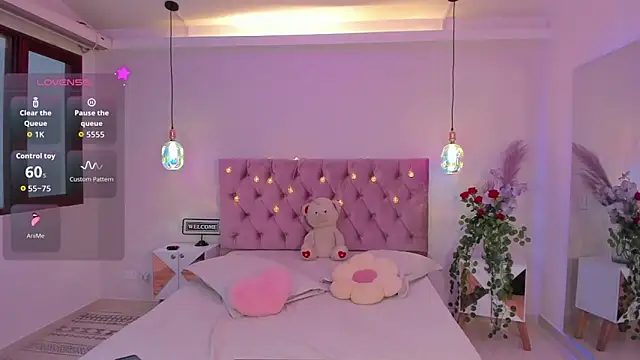 SofiaBloomm online show from 6, 6, 2026