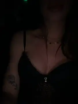 zelyramonvielly online show from 13, 7, 2026