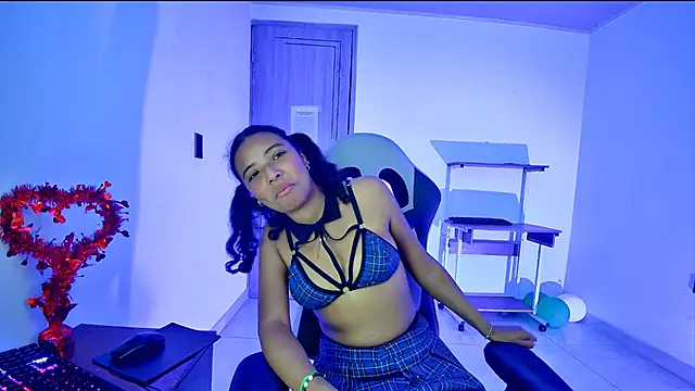 Ellie Cute7 online show from 30, 4, 2026