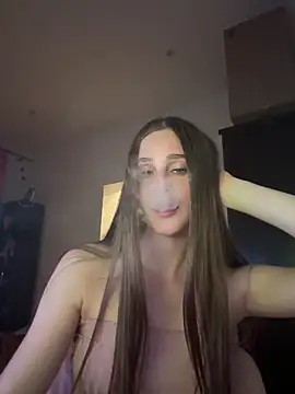 Snapshot of BellMeow_ chatting on 4, 6, 2026 BellMeow online show from 4, 6, 2026