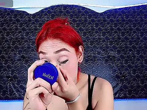 Snapshot of Salome_bichtxx chatting on 8, 5, 2026 Salome bichtxx online show from 8, 5, 2026