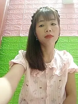 AmyLinee01 online show from 10, 6, 2026