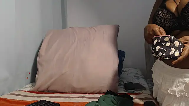 Lucia-boobs online show from 3, 7, 2026