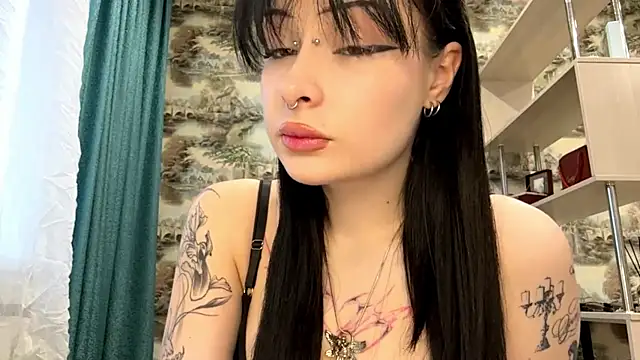 YoursinGoddes online show from 17, 4, 2026