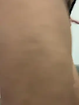 Supremegirlvibes online show from 9, 4, 2026