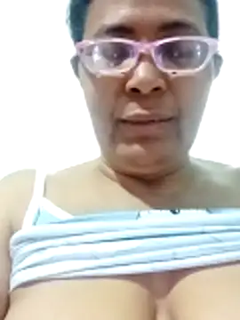 sexymomsn online show from 13, 4, 2026