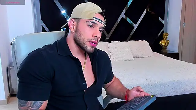 Raytorres online show from 25, 7, 2026