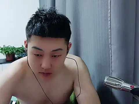 Snapshot of Llpl322 chatting on 12, 4, 2026 Llpl322 online show from 12, 4, 2026