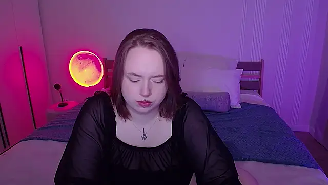 SelenaLily online show from 15, 4, 2026