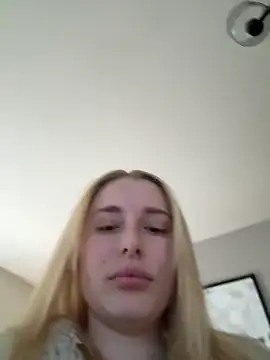 Snapshot of EloiseeUKK chatting on 25, 3, 2026 EloiseeUKK online show from 25, 3, 2026